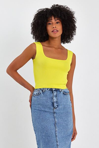 Alexander Gardi Kadın Atlet, Body