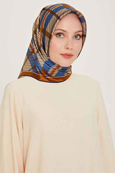 Armine Şal, Eşarp ve Aksesuarı