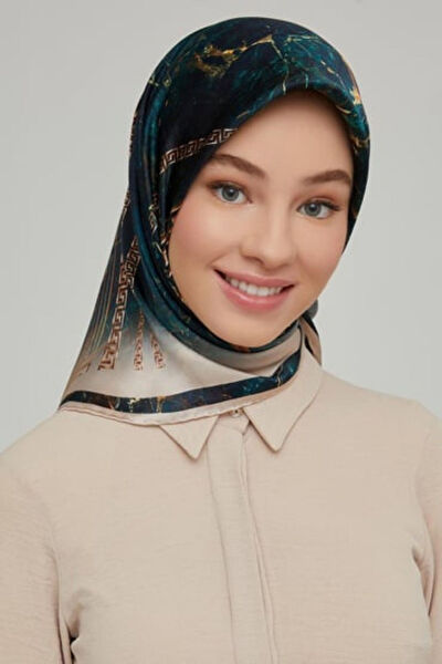 Armine Şal, Eşarp ve Aksesuarı