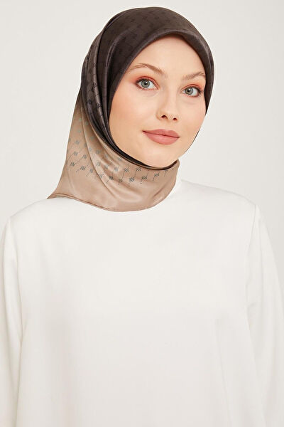 Armine Şal, Eşarp ve Aksesuarı