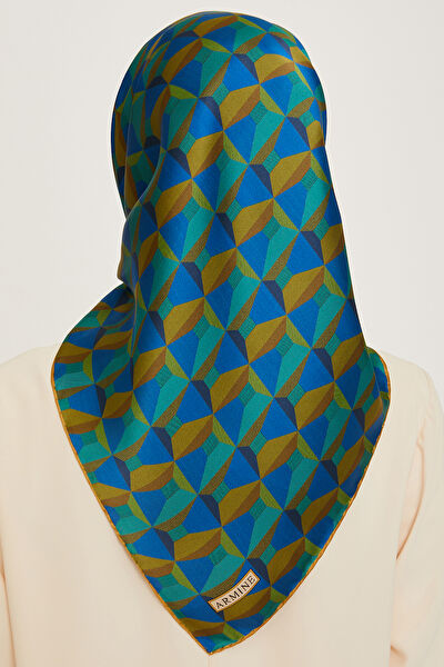 Armine Şal, Eşarp ve Aksesuarı