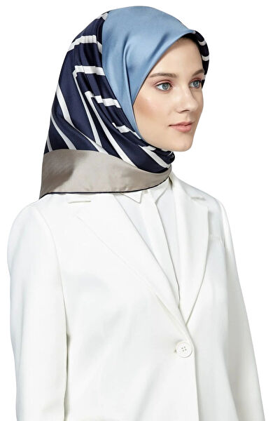 Armine Şal, Eşarp ve Aksesuarı