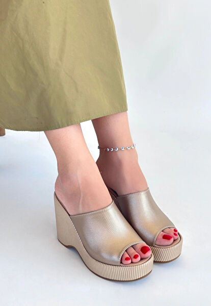 Alfa Aksesuar 03 Dolgu Topuklu Ayakkabı