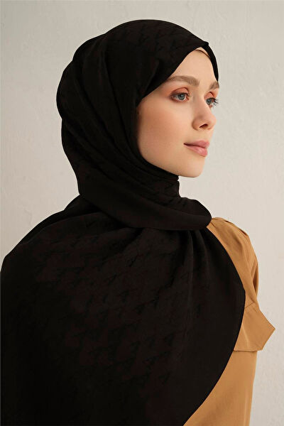 Armine Şal, Eşarp ve Aksesuarı