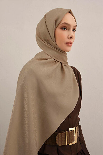 Armine Şal, Eşarp ve Aksesuarı