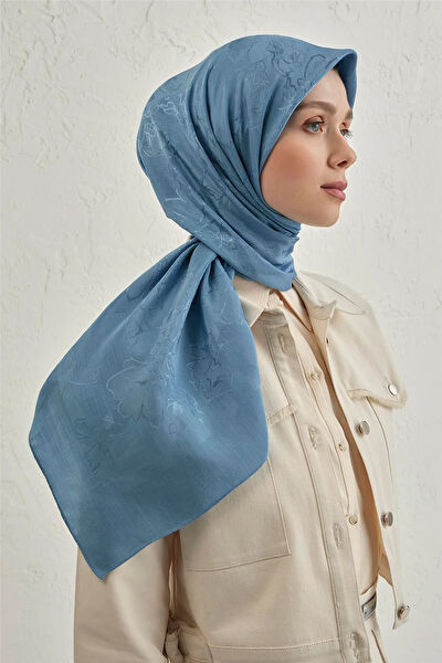 Armine Şal, Eşarp ve Aksesuarı