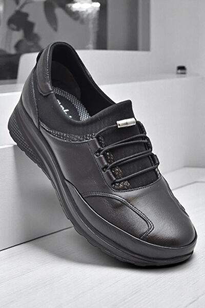  Kadın Günlük Ayakkabı