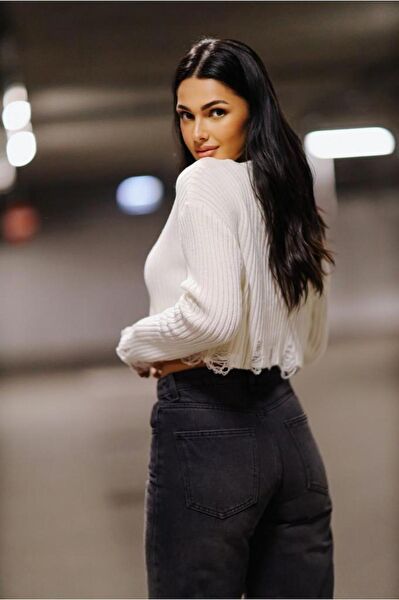 Badu Kadın Triko, Kazak