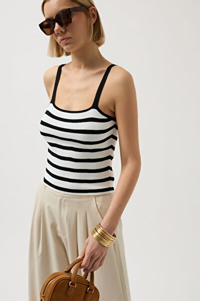 By Elize Kadın Bluz