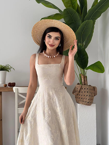 By Elize Günlük Elbise