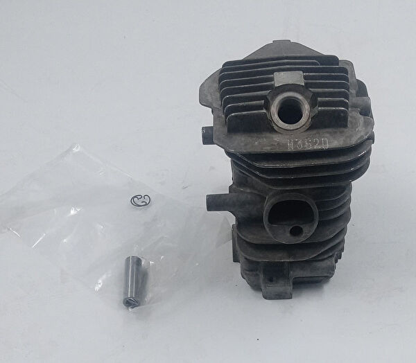 OLEOMAC Ağaç Kesme Makinesi Yedek Parça