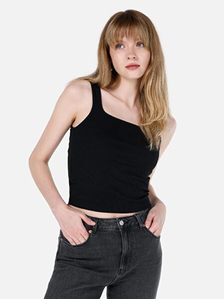 Colin's Kadın Atlet, Body