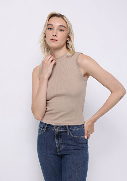 Colin's Kadın Atlet, Body