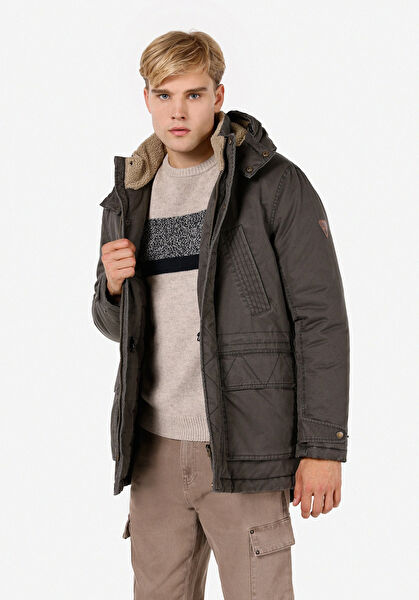 Colin's Erkek Mont, Kaban