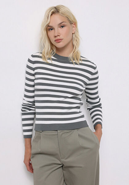 Colin's Kadın Triko, Kazak