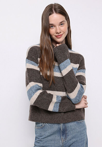 Colin's Kadın Triko, Kazak