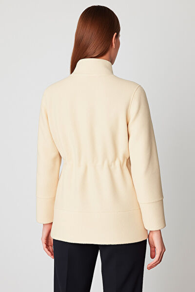 On Triko Kadın Mont