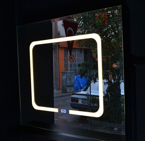 Firdes Banyo Duvar Aynası