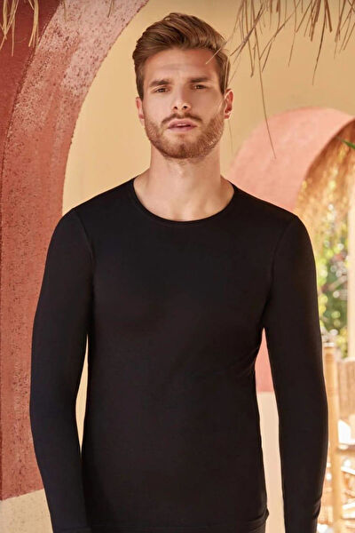 Berrak Erkek Atlet, Fanila