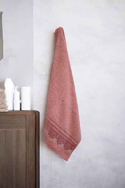 Sevinç El, Yüz, Saç Havlusu