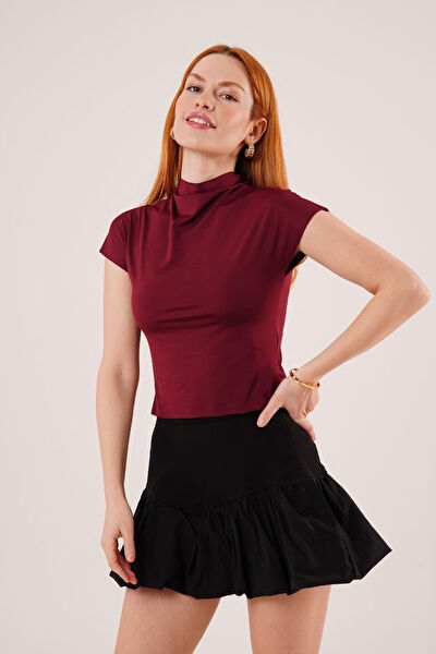 DUOF Kadın Atlet, Body