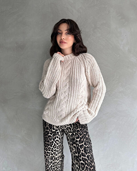 Tufeyo Kadın Triko, Kazak