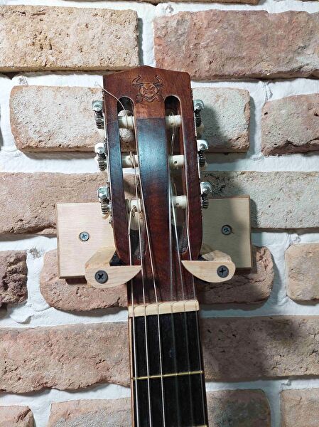 Donizetti Askı, Sehpa