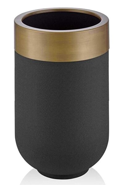 evdeniste Vazo, Saksı