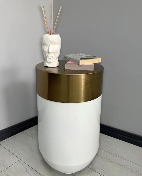 evdeniste Vazo, Saksı