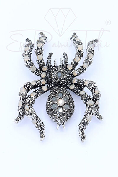 Esra Pamir Broş, Yaka İğnesi, Rozet