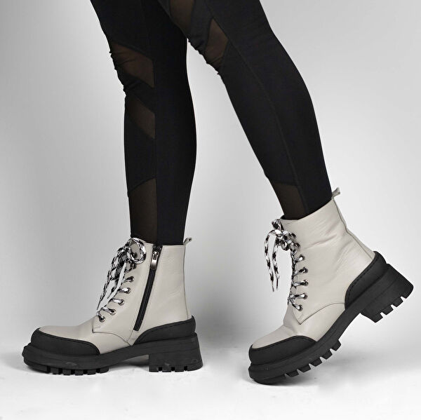 TwoEgoist Kadın Bot