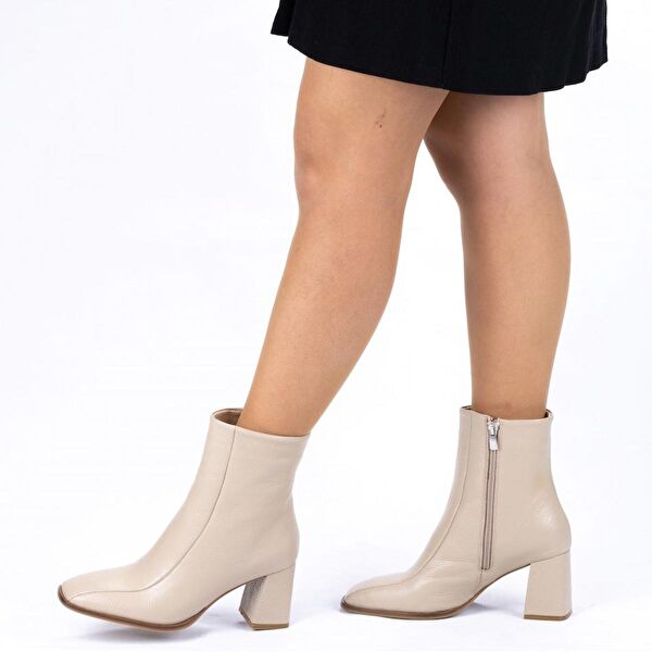 TwoEgoist Kadın Bot