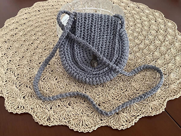 Emira Abiye ve Portföy Çanta