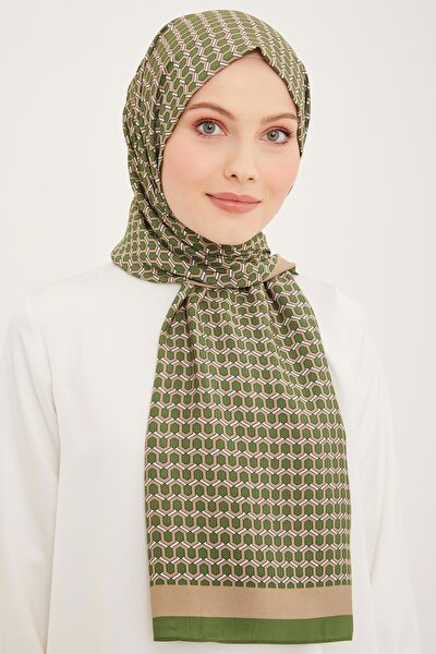 Armine Şal, Eşarp ve Aksesuarı