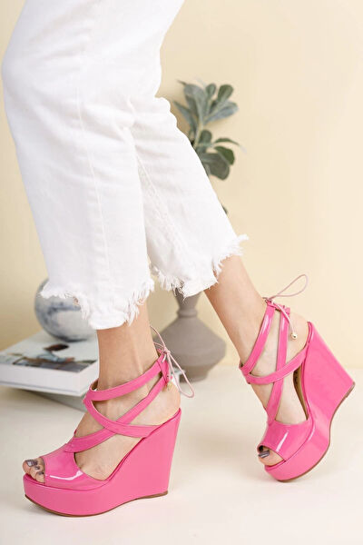 FRM Dolgu Topuklu Ayakkabı