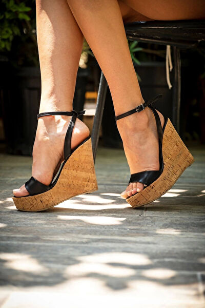 FRM Dolgu Topuklu Ayakkabı