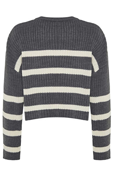 FRM Kadın Triko, Kazak