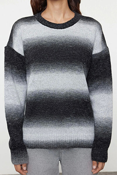 FRM Kadın Triko, Kazak