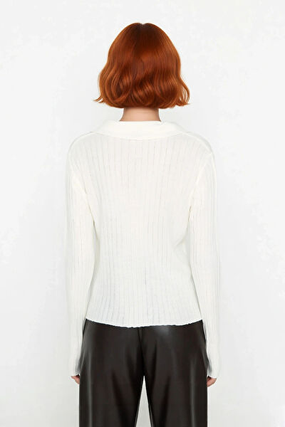 FRM Kadın Triko, Kazak