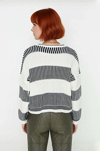 FRM Kadın Triko, Kazak