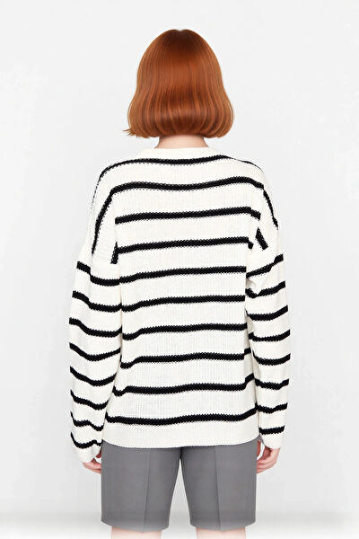 FRM Kadın Triko, Kazak