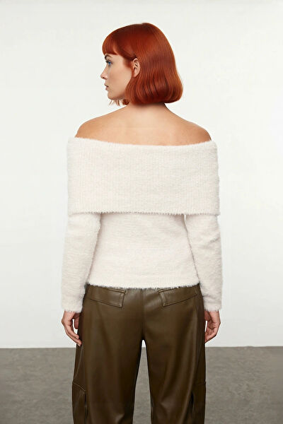 FRM Kadın Triko, Kazak