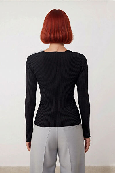 FRM Kadın Triko, Kazak