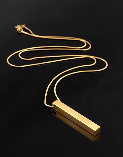 No Future Kolye, Zincir, Künye