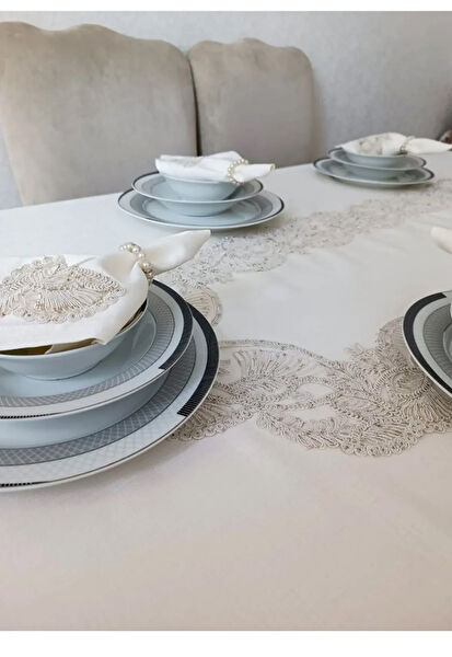 ECE'S DESİGN Masa Örtüsü