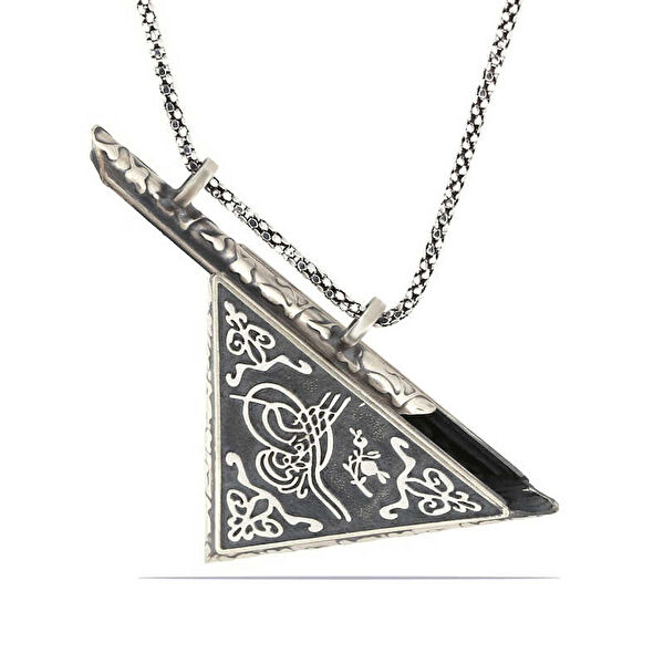 Gumush Kolye, Zincir, Künye