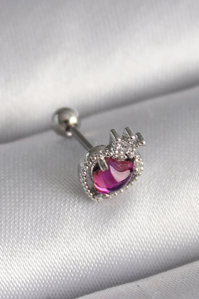 By Mertay Kadın Piercing