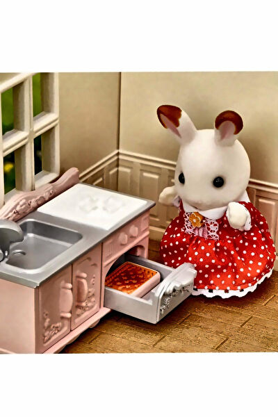 OMZ Oyuncak Bebek Evi