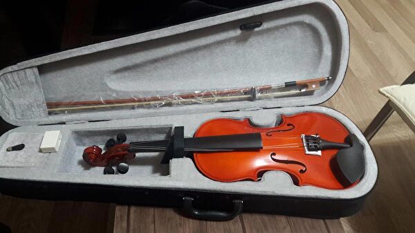 İDOL MÜZİK ALETLERİ Keman