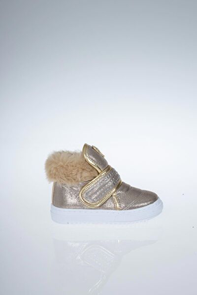  Kız Çocuk Bot, Çizme